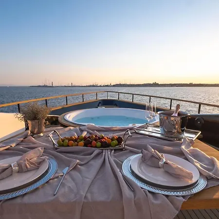 Harun Yacht *