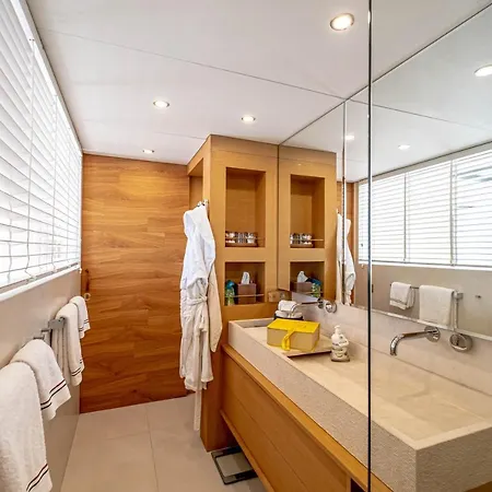 Botel Harun Yacht Buyukcekmece